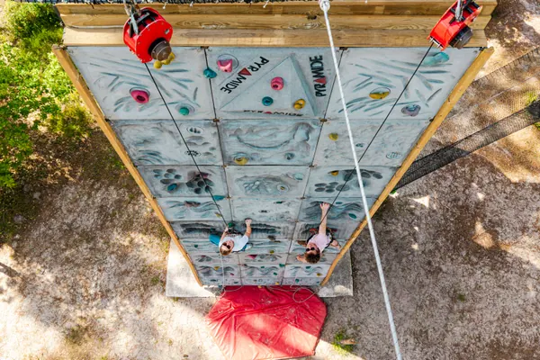 Mur d'escalade « Pyramide » 20 m
